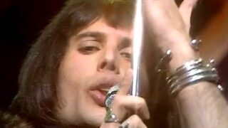 Queen – Killer Queen (Music Video)